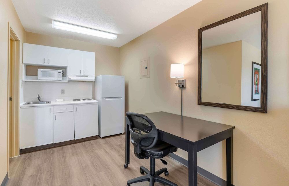 Extended Stay America Select Suites - St. Louis - Westport - E Lackland Rd Studio, 2 Twin Beds, Non Smoking 5