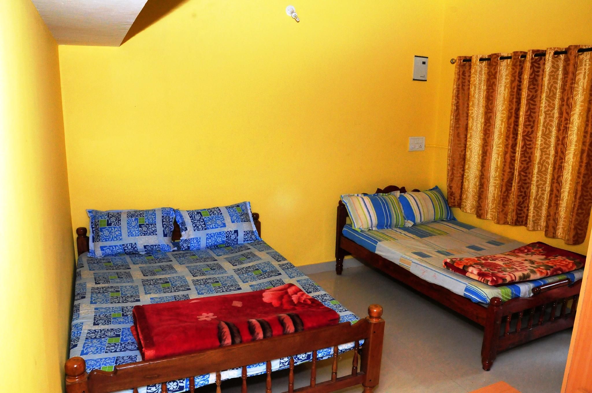 Double Room with Private Bathroom