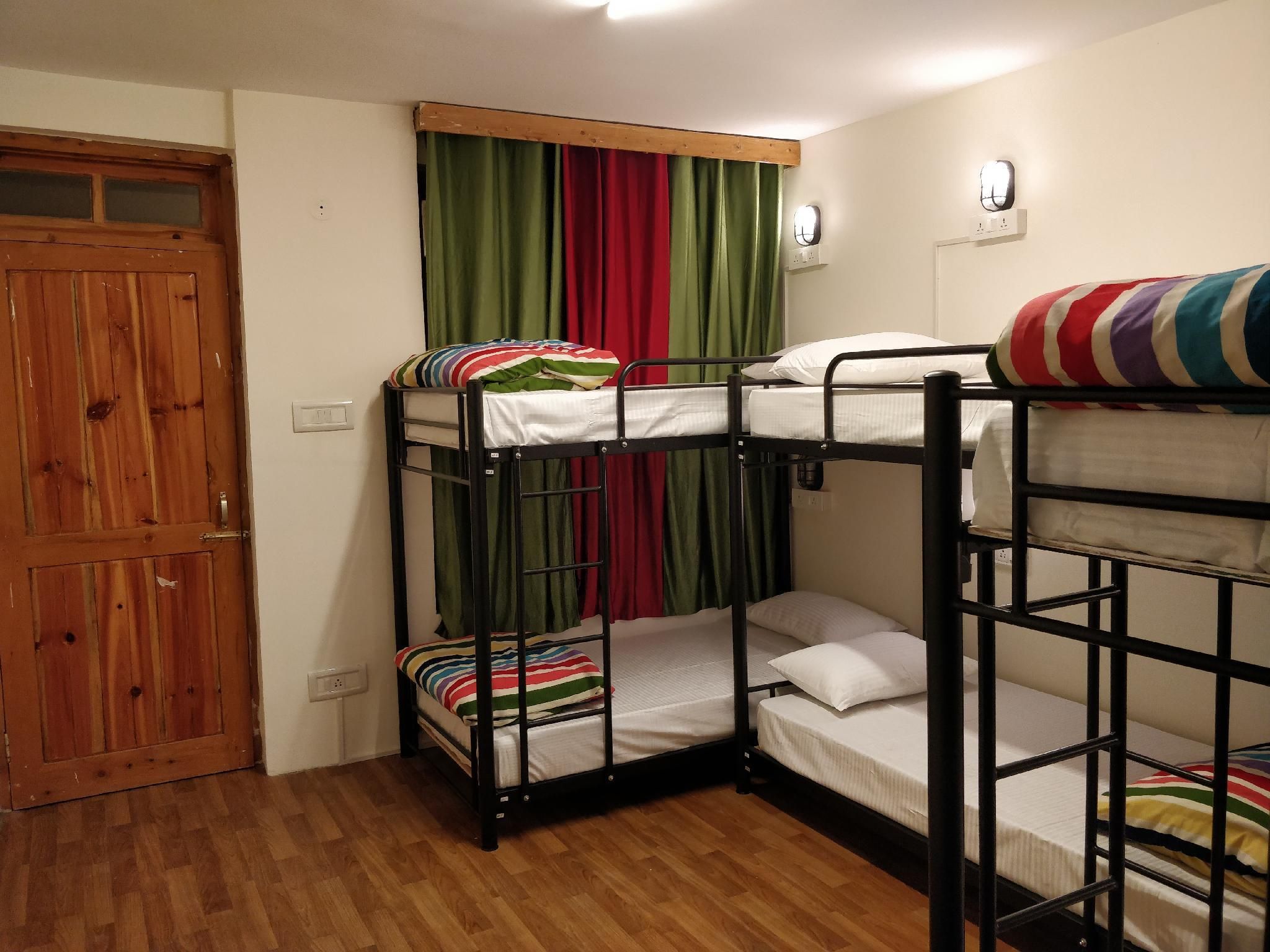 1 Person in 6-Bed Dormitory - Mixed