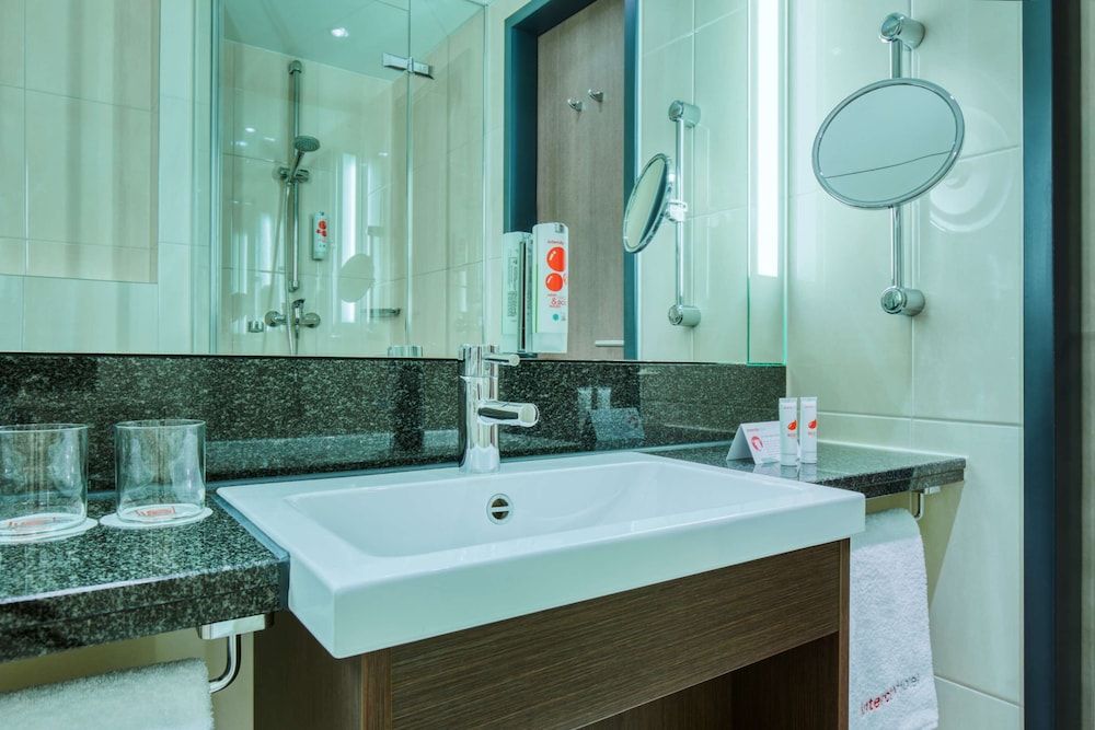 IntercityHotel Dresden Standard Room 3