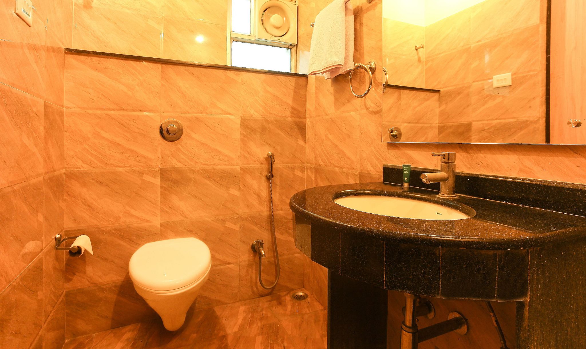 Hotel Janki International Standard Room 17