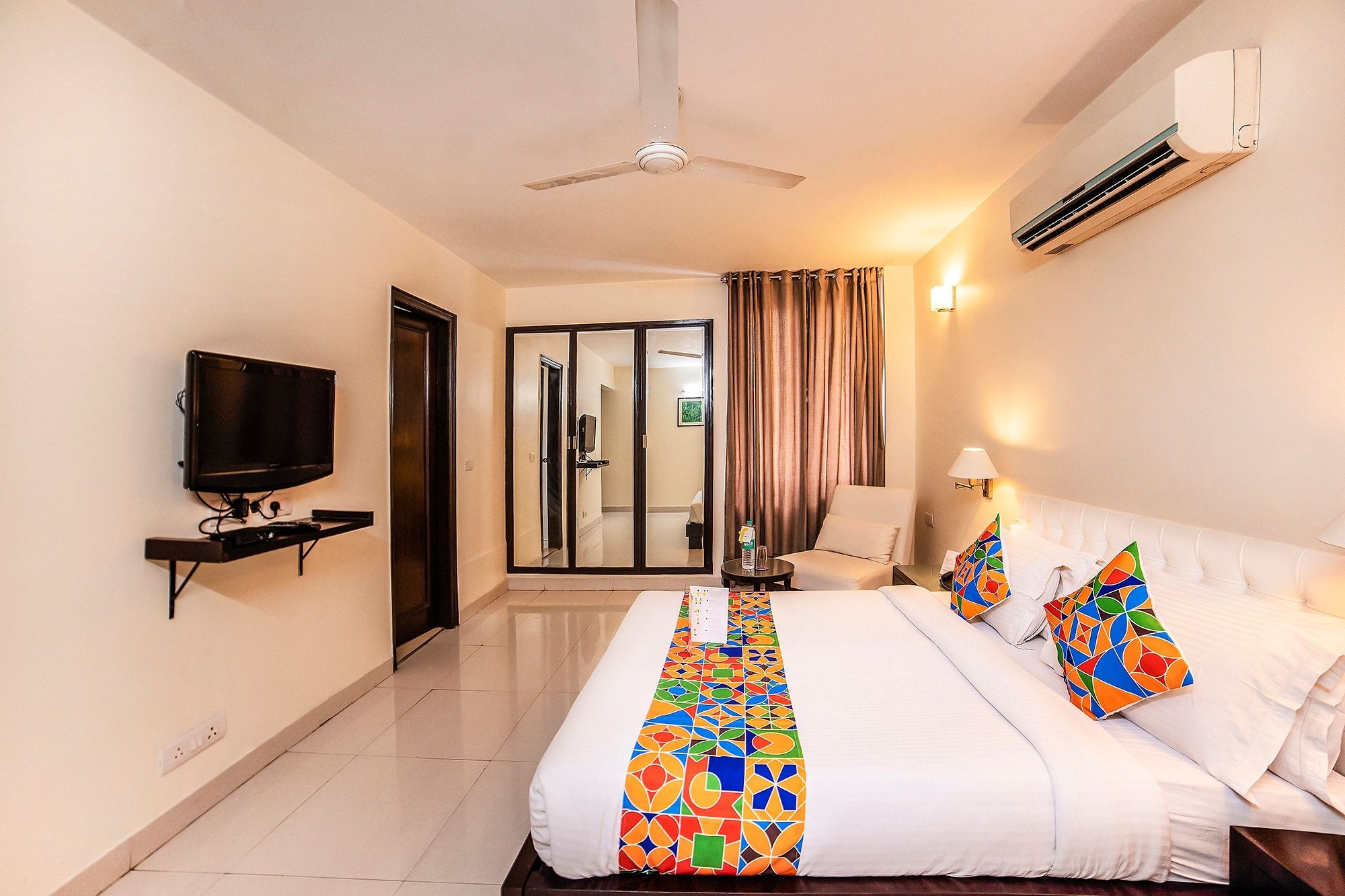 FabHotel Anutham Deluxe Room 10