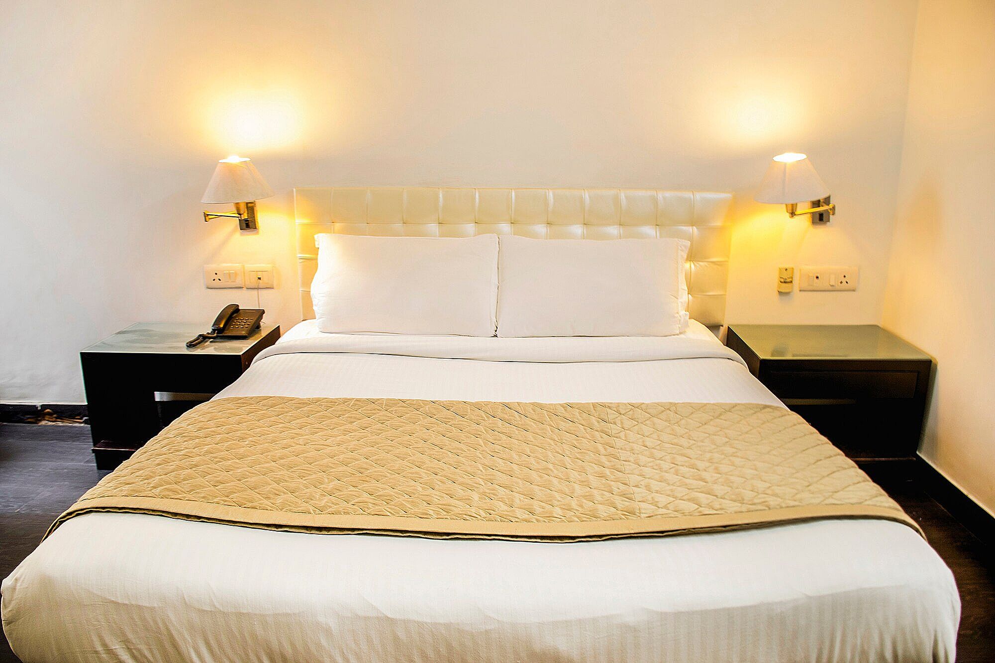 undefined Via Anutham 10