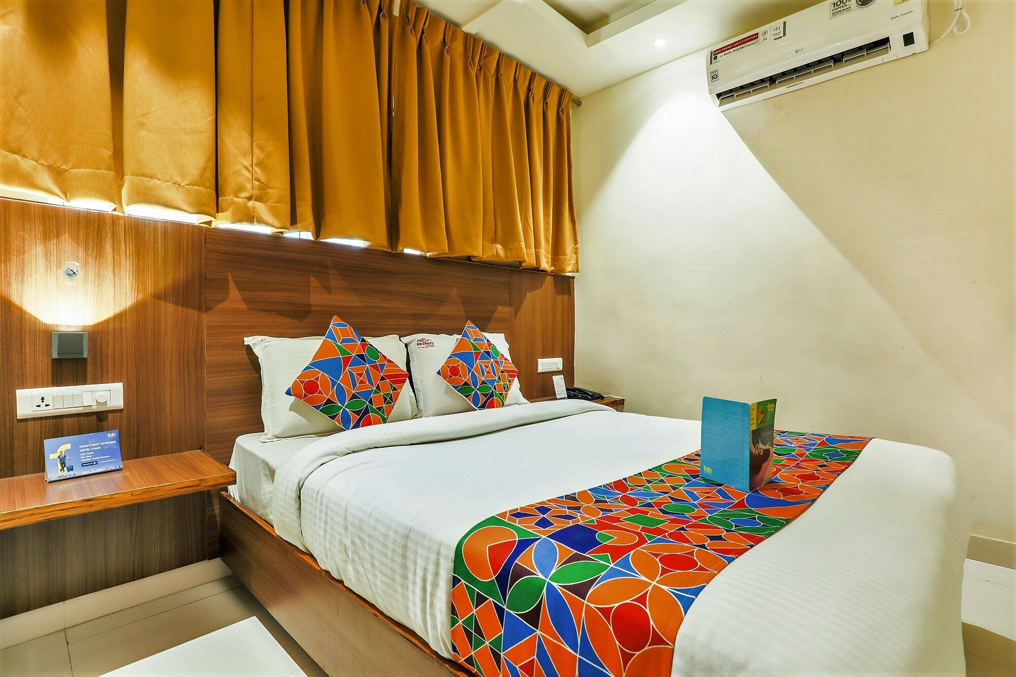 FabHotel RR Grand Deluxe Room 6