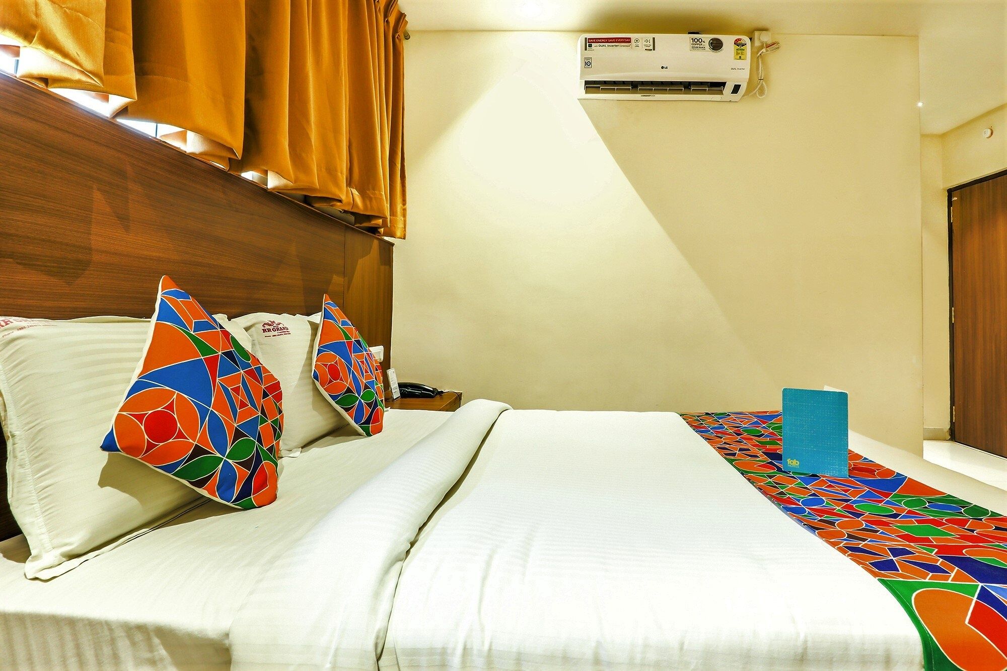 FabHotel RR Grand Deluxe Room 5