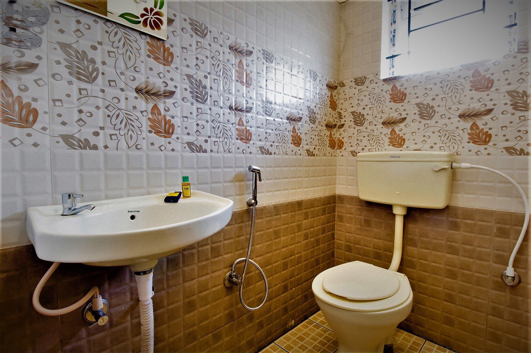 FabExpress Grand Castle Hill Resorts Deluxe Room 9