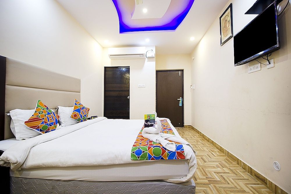 undefined FabHotel Deepak Residency 8