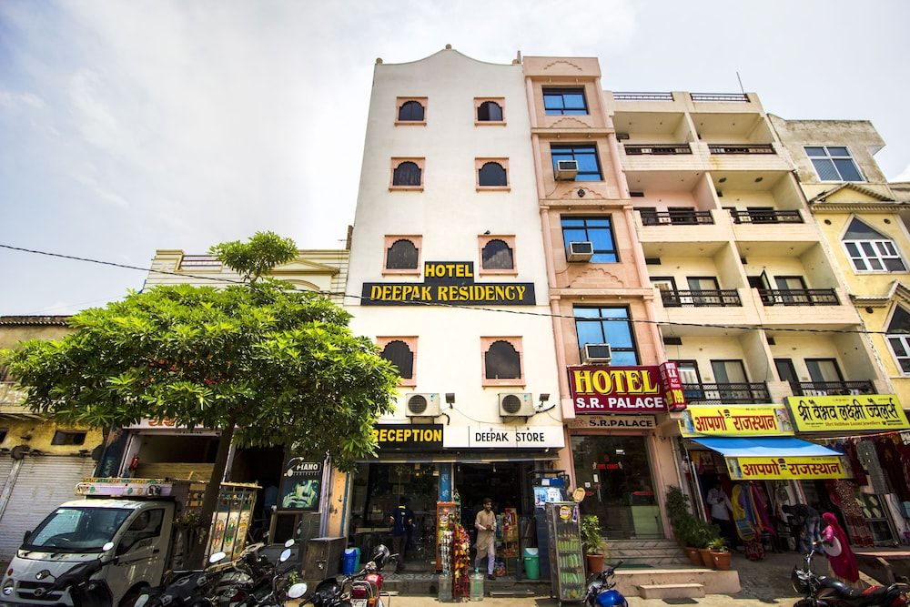 undefined FabHotel Deepak Residency 3