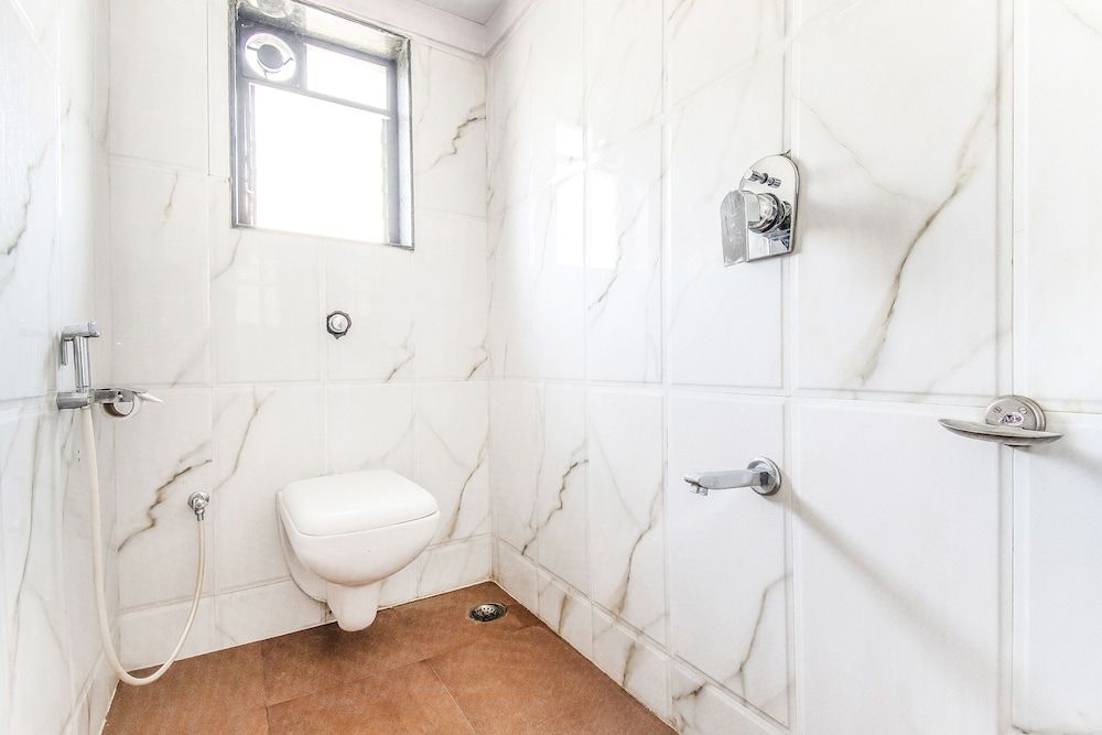 FabHotel Sahara Inn Deluxe Room 6