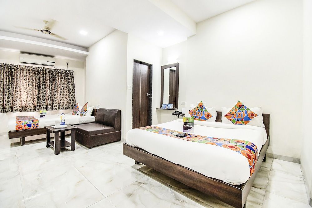 undefined FabHotel Sahara Inn 7