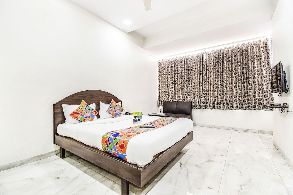 FabHotel Sahara Inn Deluxe Room 8