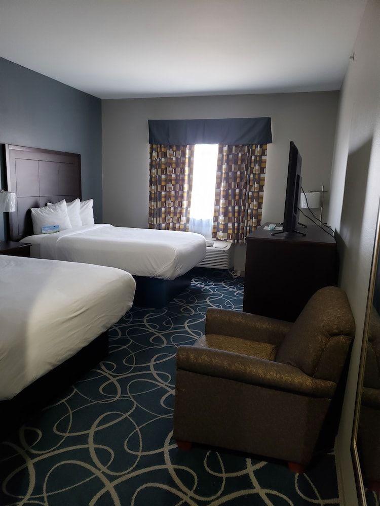 Basic Room, 2 Queen Beds, Non Smoking