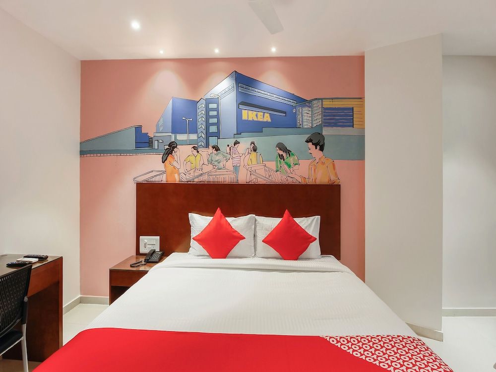 OYO 24583 Sesha Grand Standard Room 12