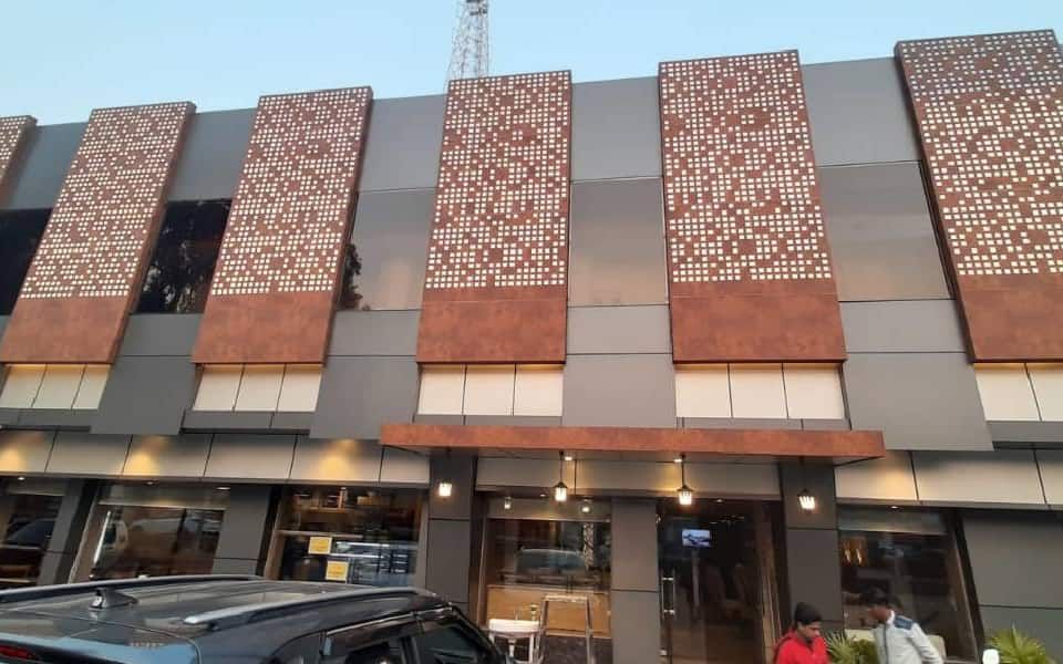 undefined Alka Motel 6