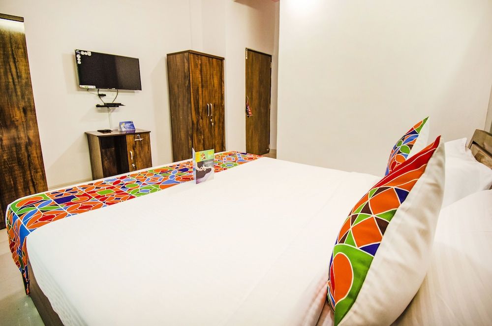 FabExpress DDPK Deluxe Room, 1 Double Bed, Non Smoking 5