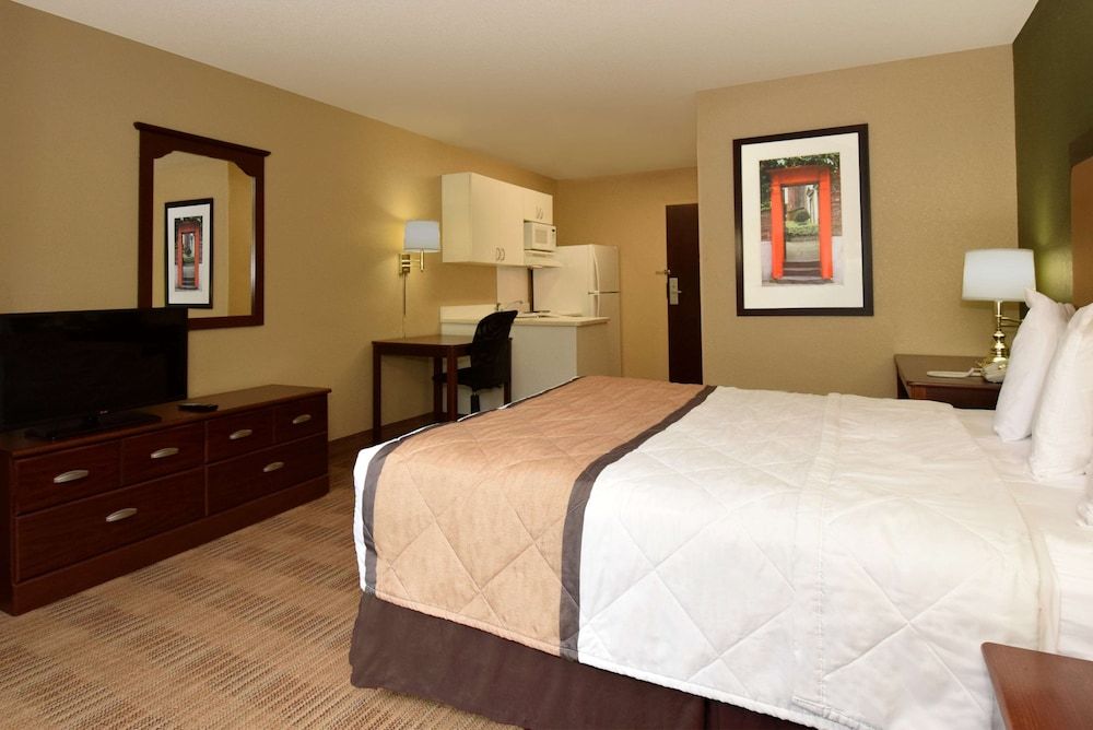 Extended Stay America Suites Orange County John Wayne Airprt Studio, 1 Queen Bed, Non Smoking 2