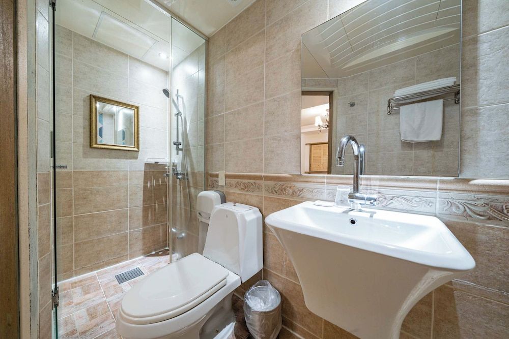 Incheon Airport Hotel Oceanside Deluxe Double Room 12