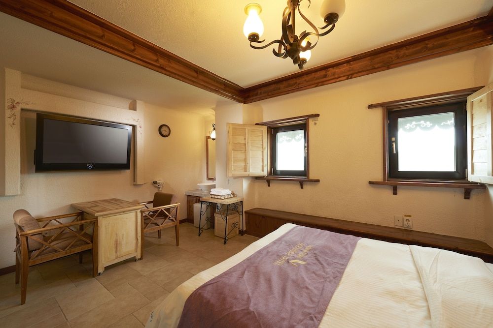 Incheon Airport Hotel Oceanside Deluxe Double Room 5