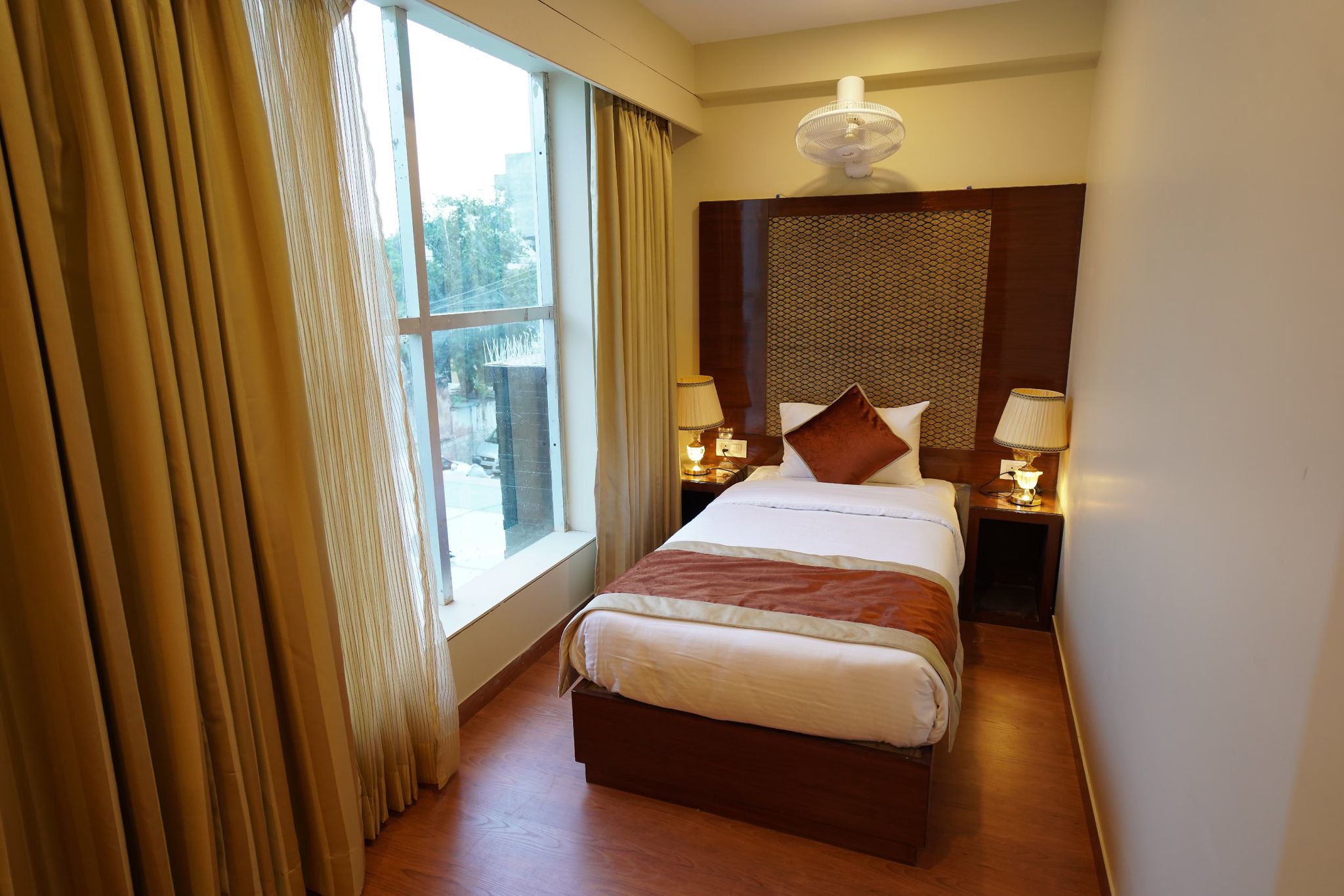 Hotel Indo Prime Deluxe Double Room 3