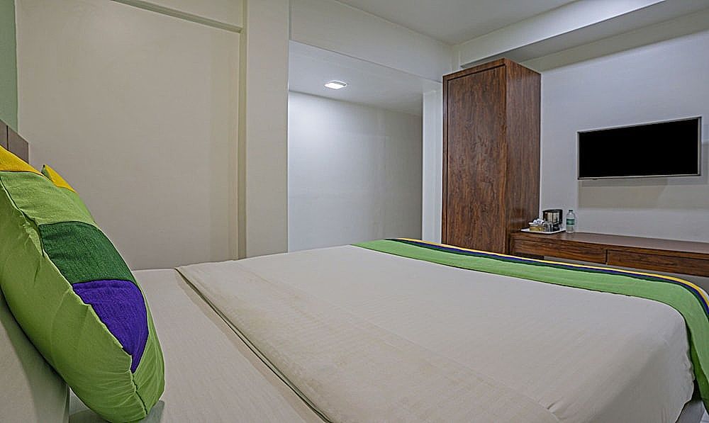 Treebo Atithi Inn Malad Standard Double Room 10