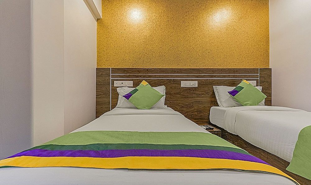 Treebo Atithi Inn Malad Standard Double Room 14