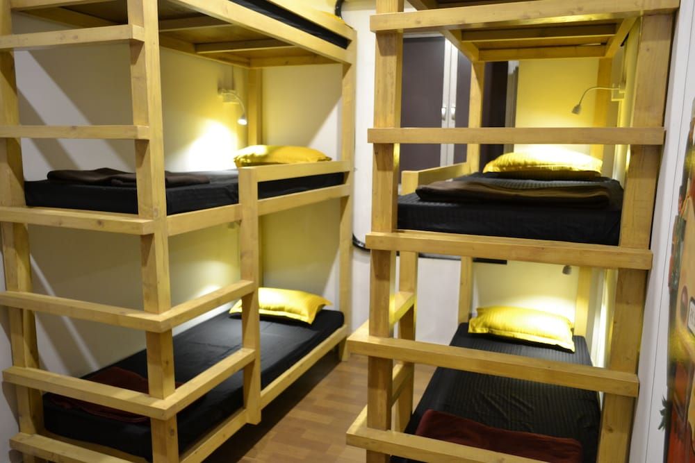 undefined Bombay Backpackers