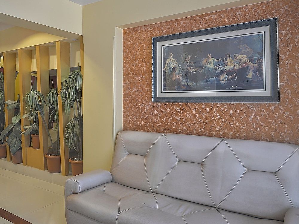 undefined OYO 18615 Jaya Mahal 3