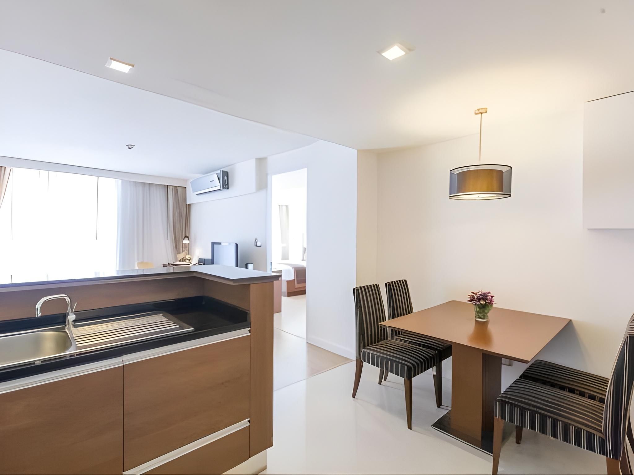 undefined Oakwood Residence Sukhumvit 24 Bangkok 8