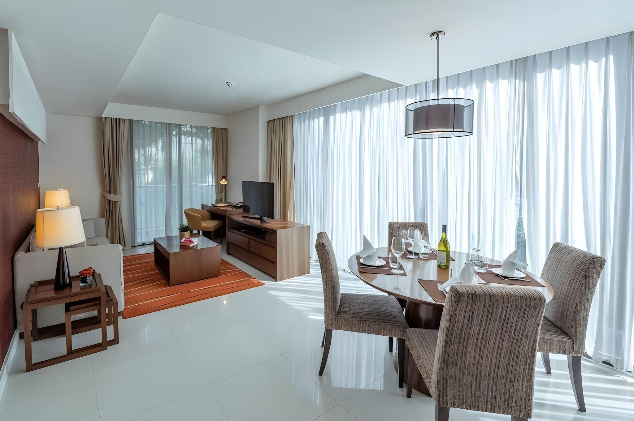 undefined Oakwood Residence Sukhumvit 24 Bangkok 4