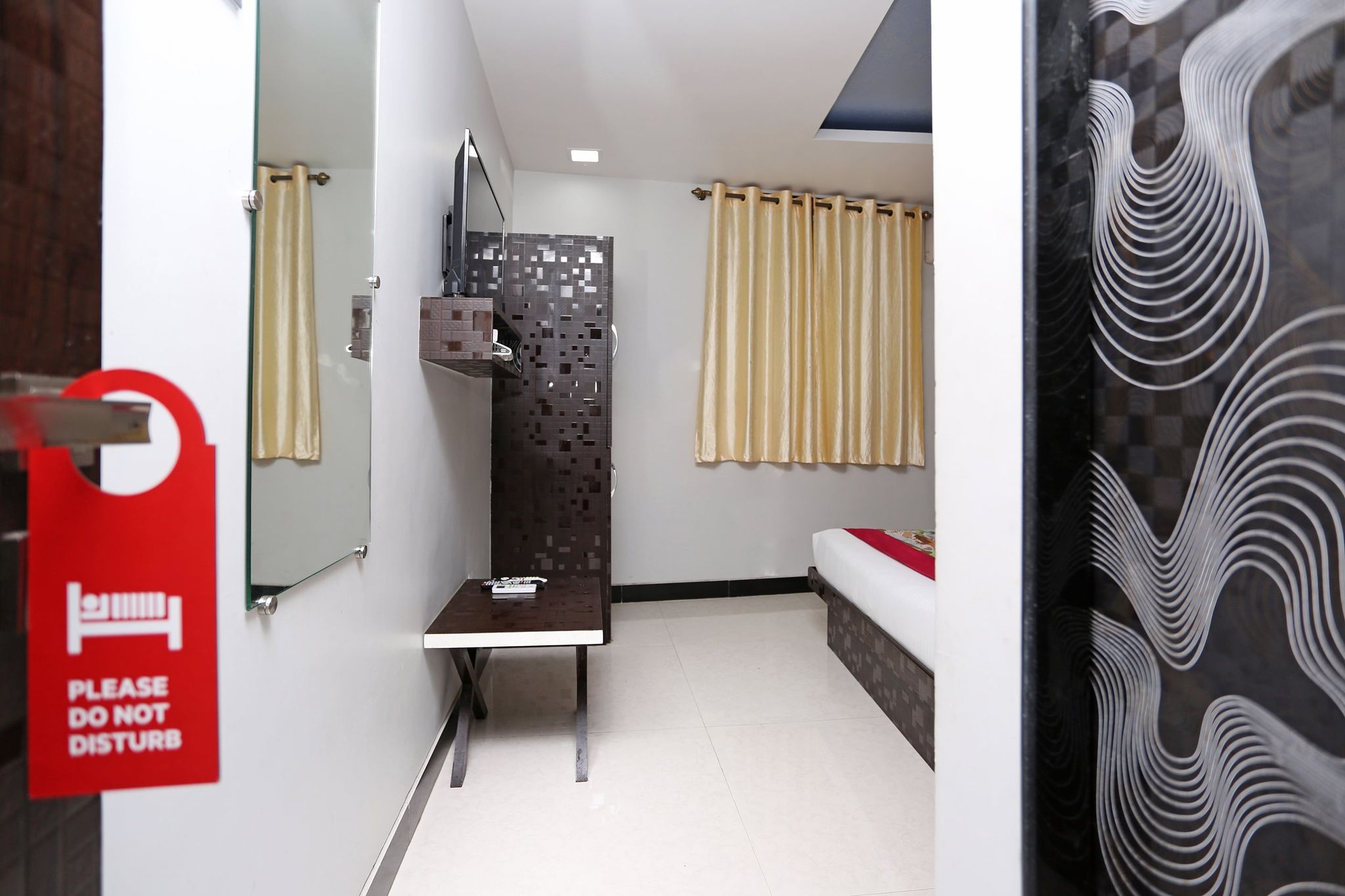 Super Collection O Asalpha near International Airport Classic Room 30