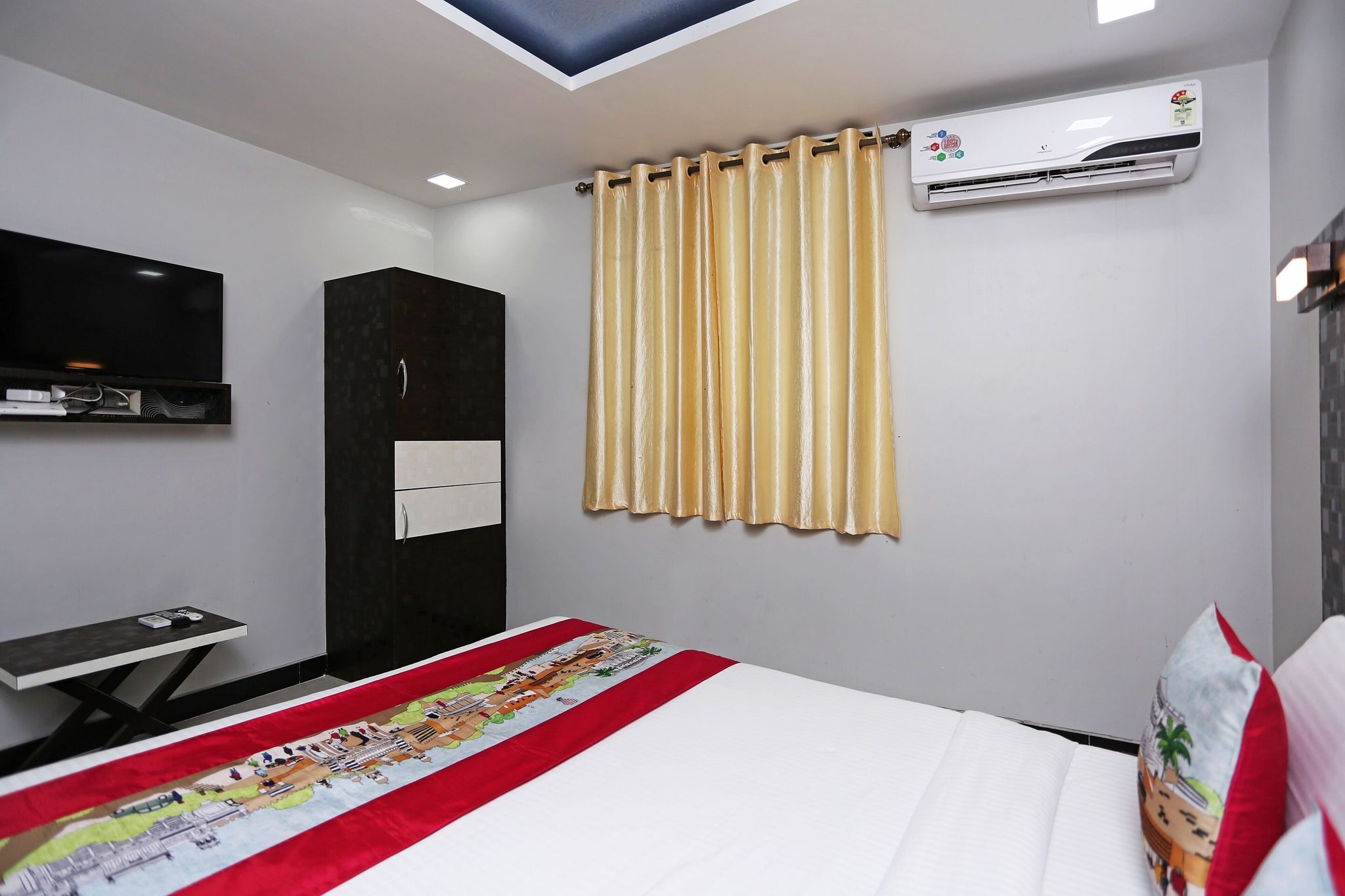 Super Collection O Asalpha near International Airport Classic Room 9