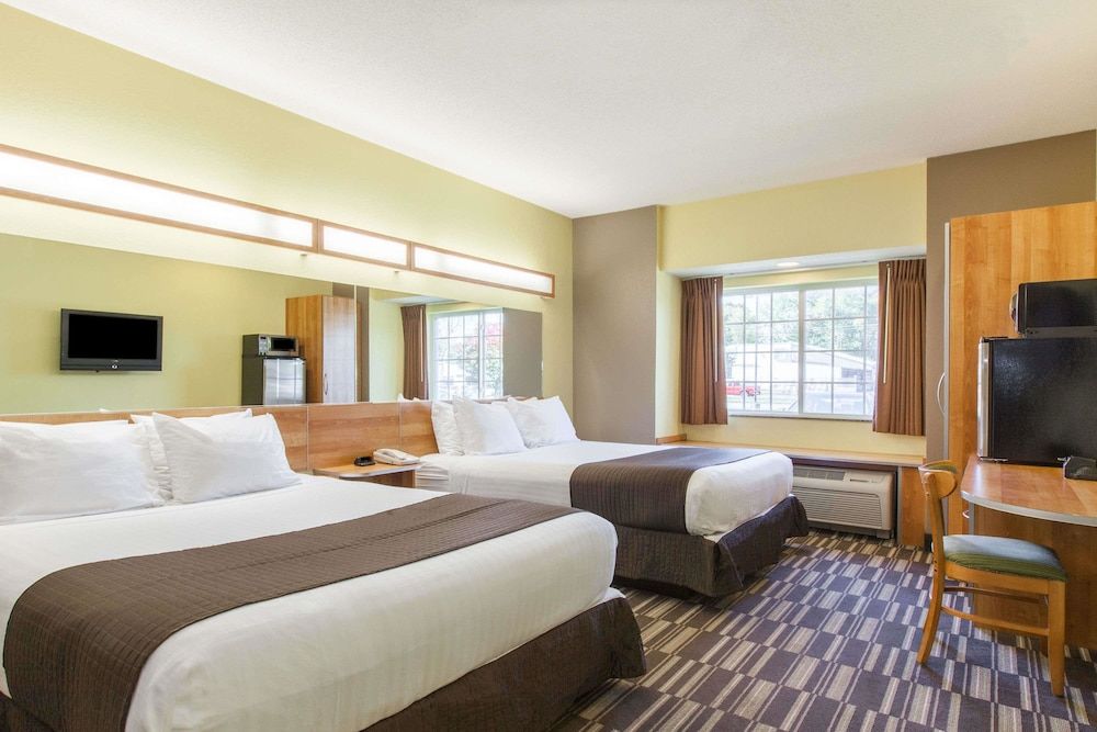 Studio Suite, 2 Queen Beds, Non Smoking
