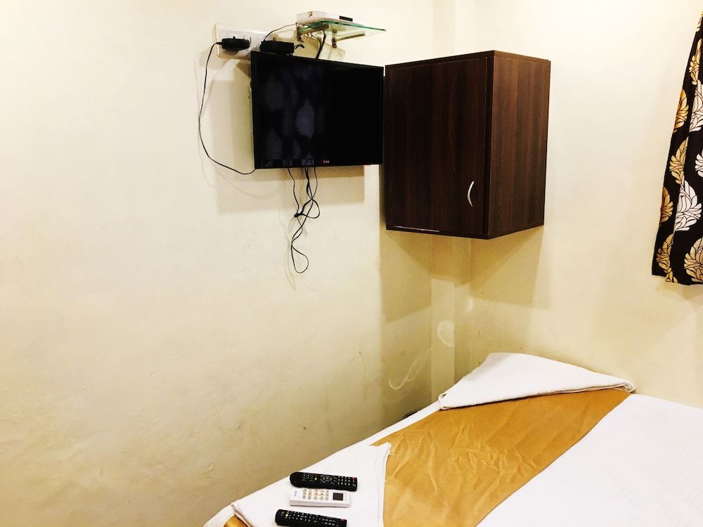 Hotel Safar Residency Deluxe Room 14