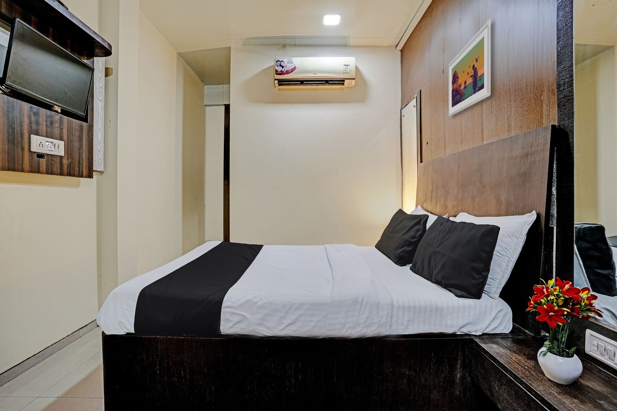 Hotel O Lotus Residency Near Anand Nagar Metro Station Classic Room 5