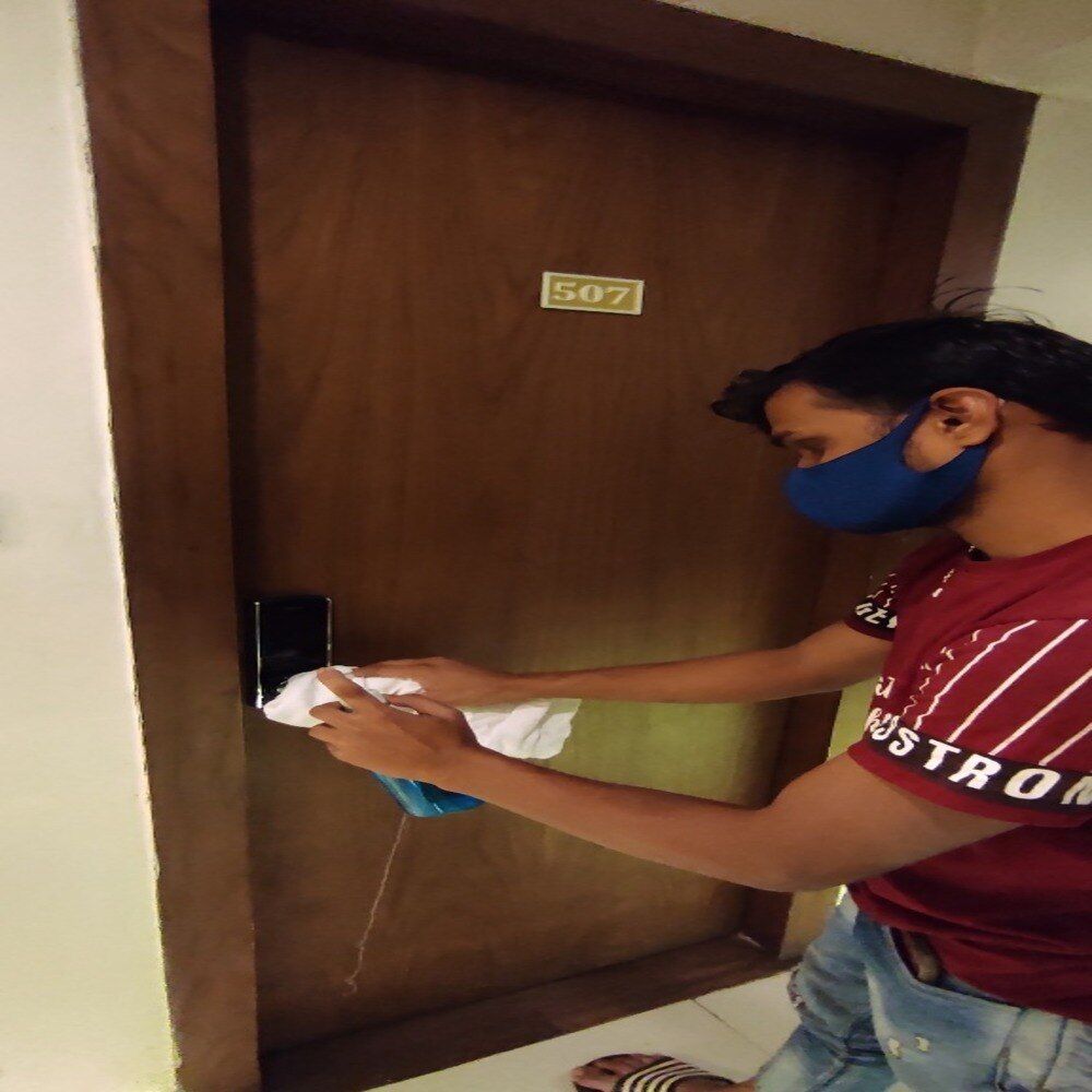 Hotel Sai Suites- Near Dadar Railway Station