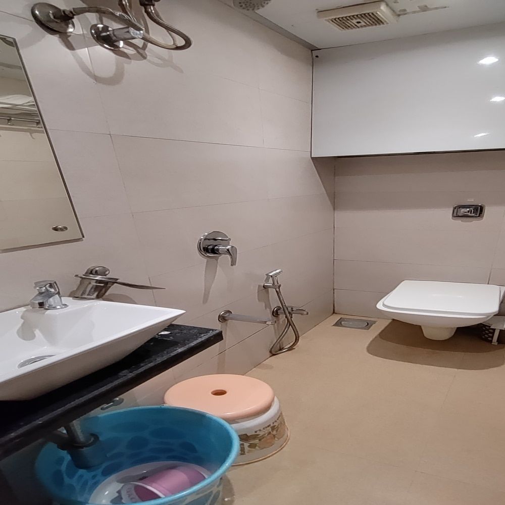 Hotel Sai Suites- Near Dadar Railway Station
