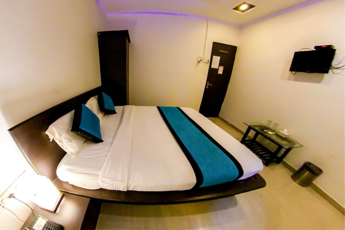 Farmhouse Residency Vasai Standard Double Room 6