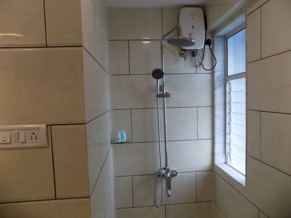 Mint Magna Suites Executive Twin Room, 2 Twin Beds, Non Smoking, City View 12