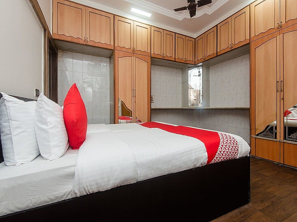 undefined OYO 13601 Madam Re Hospitality Bhandup 9