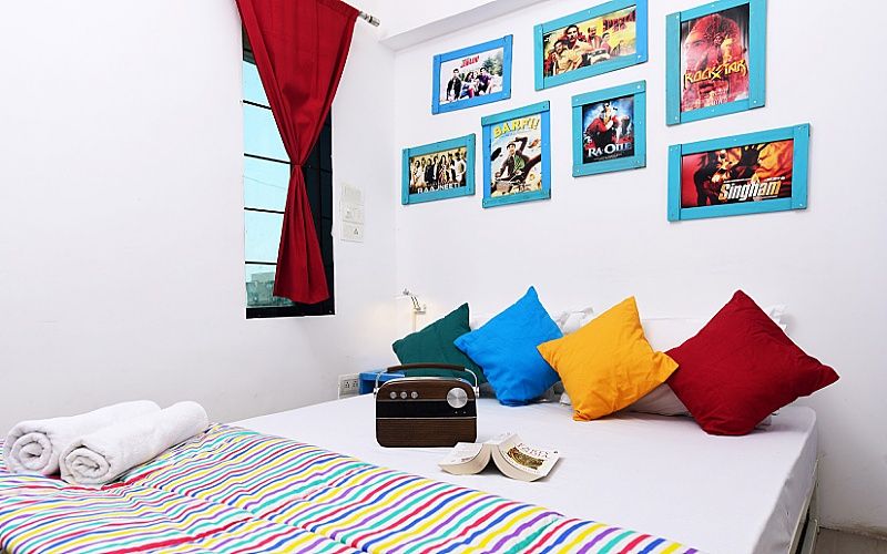 goSTOPS Mumbai Deluxe Private Room Shared Bathroom