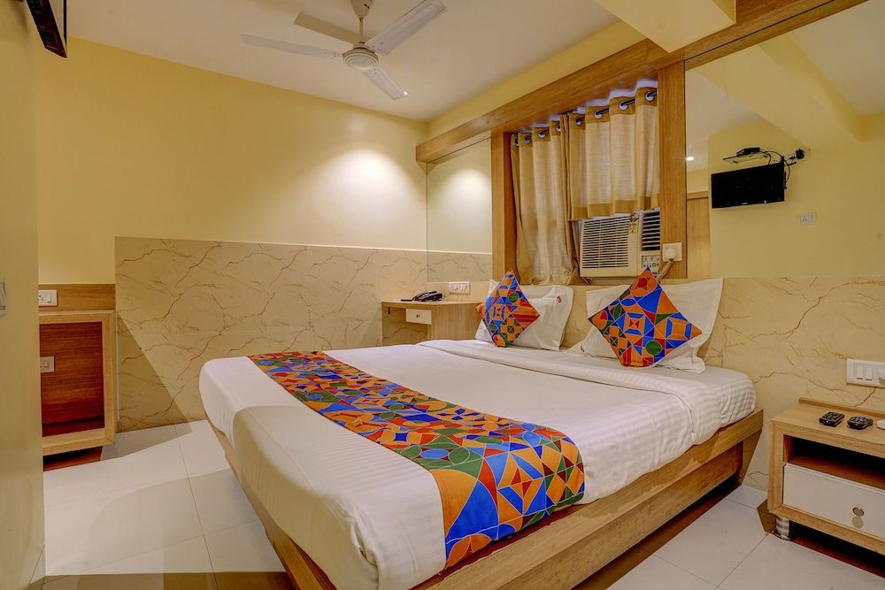 FabHotel Starwood Residency Deluxe Room  9