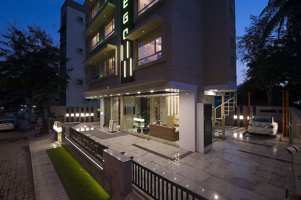 Front of property - evening/night