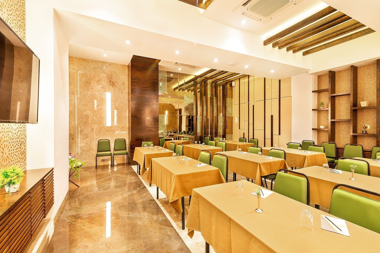 Food & Dining