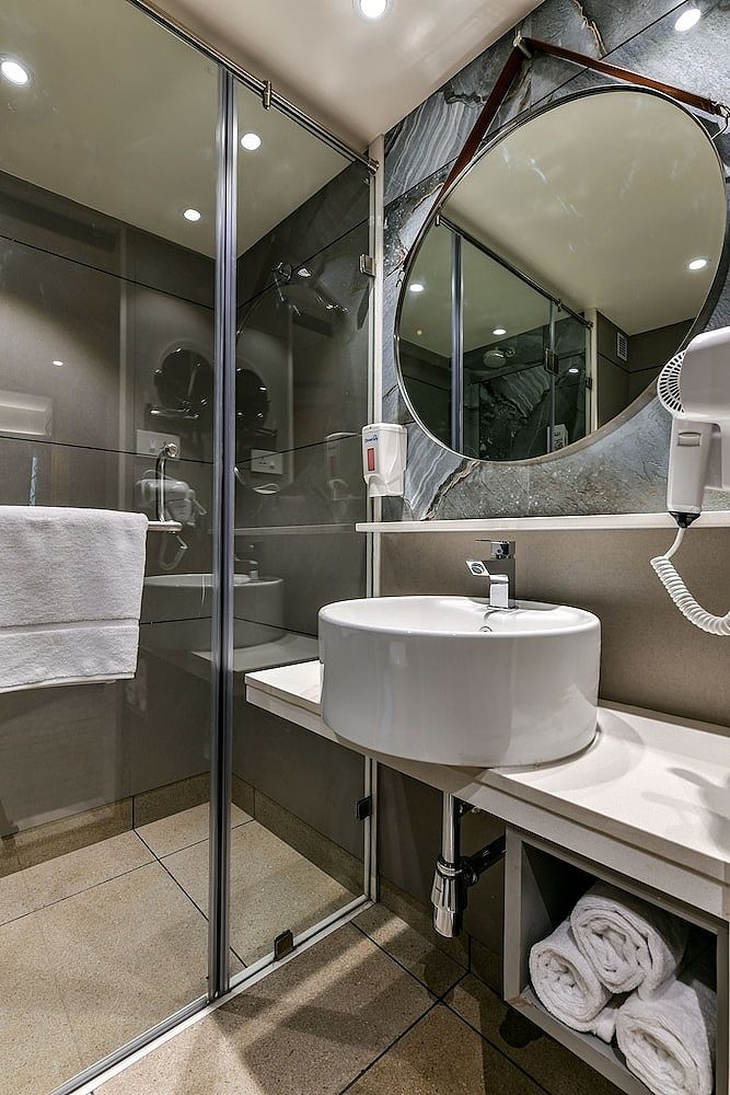 Indie Stays - BKC Urban Corner Room 6