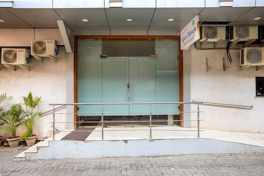 Hotel Apex International