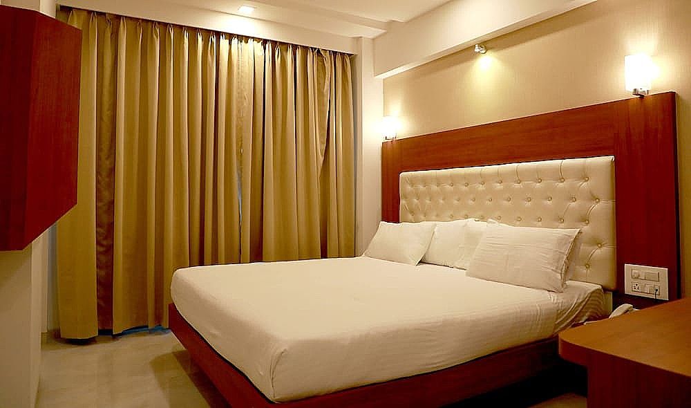 Hotel Lords Mumbai Superior Room 2