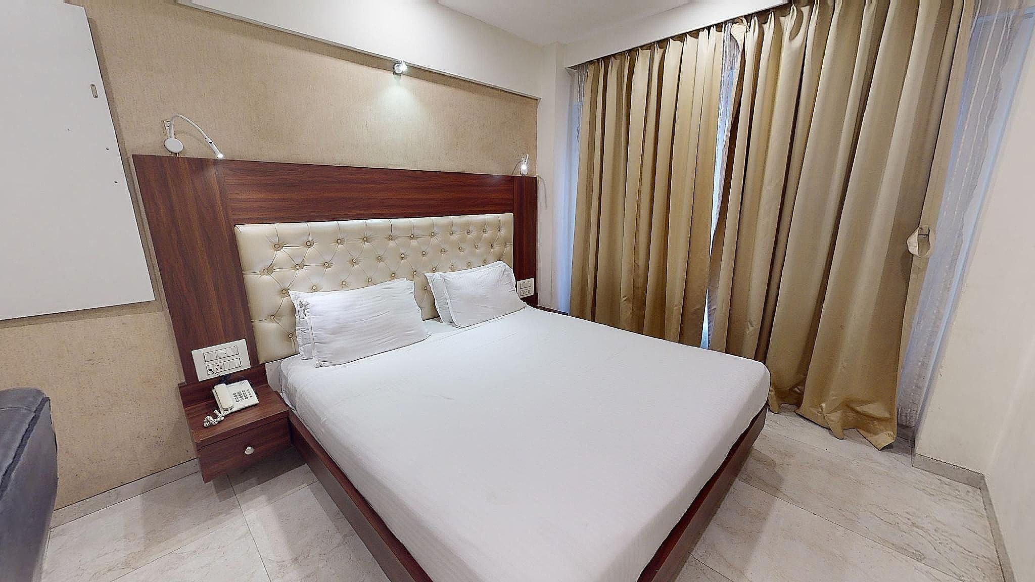 Hotel Lords Mumbai Superior Room 4