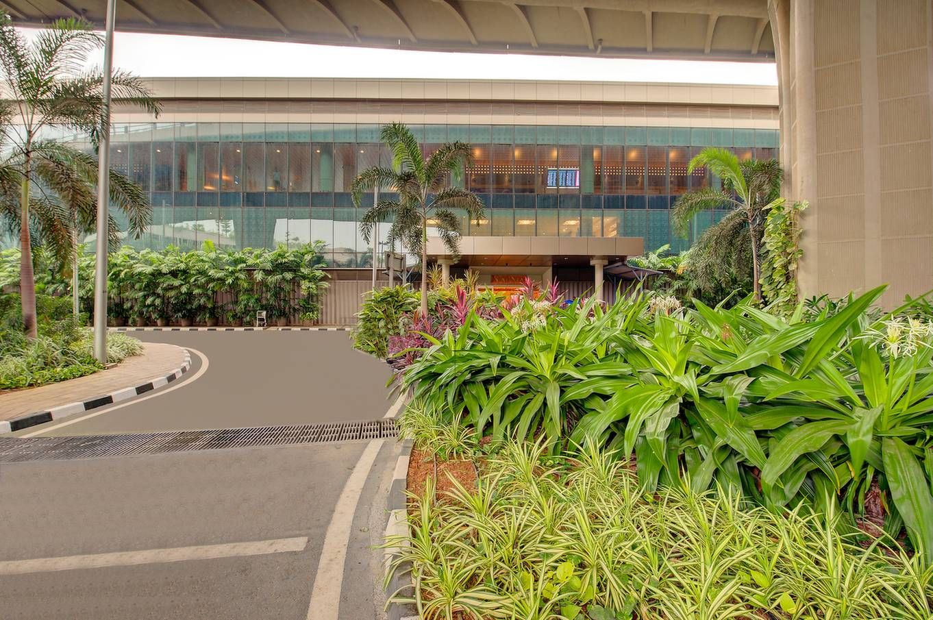 undefined Niranta Transit Hotel Mumbai Airport - At Arrivals 6