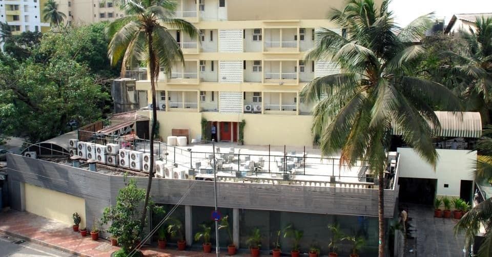 undefined  Hotel Metro Palace  8