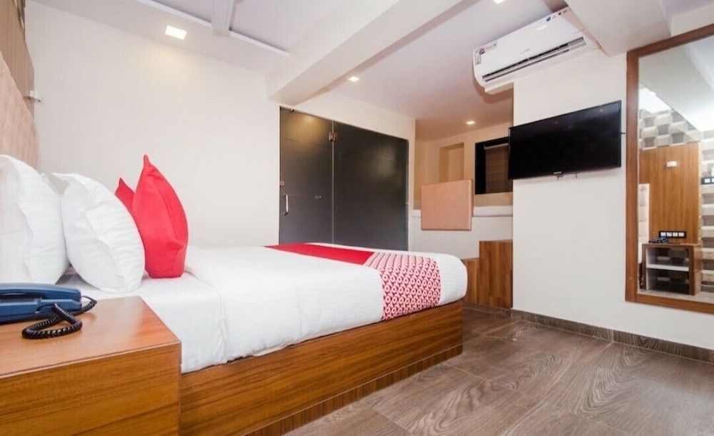 Hotel Qubestay Airport Executive Room 11